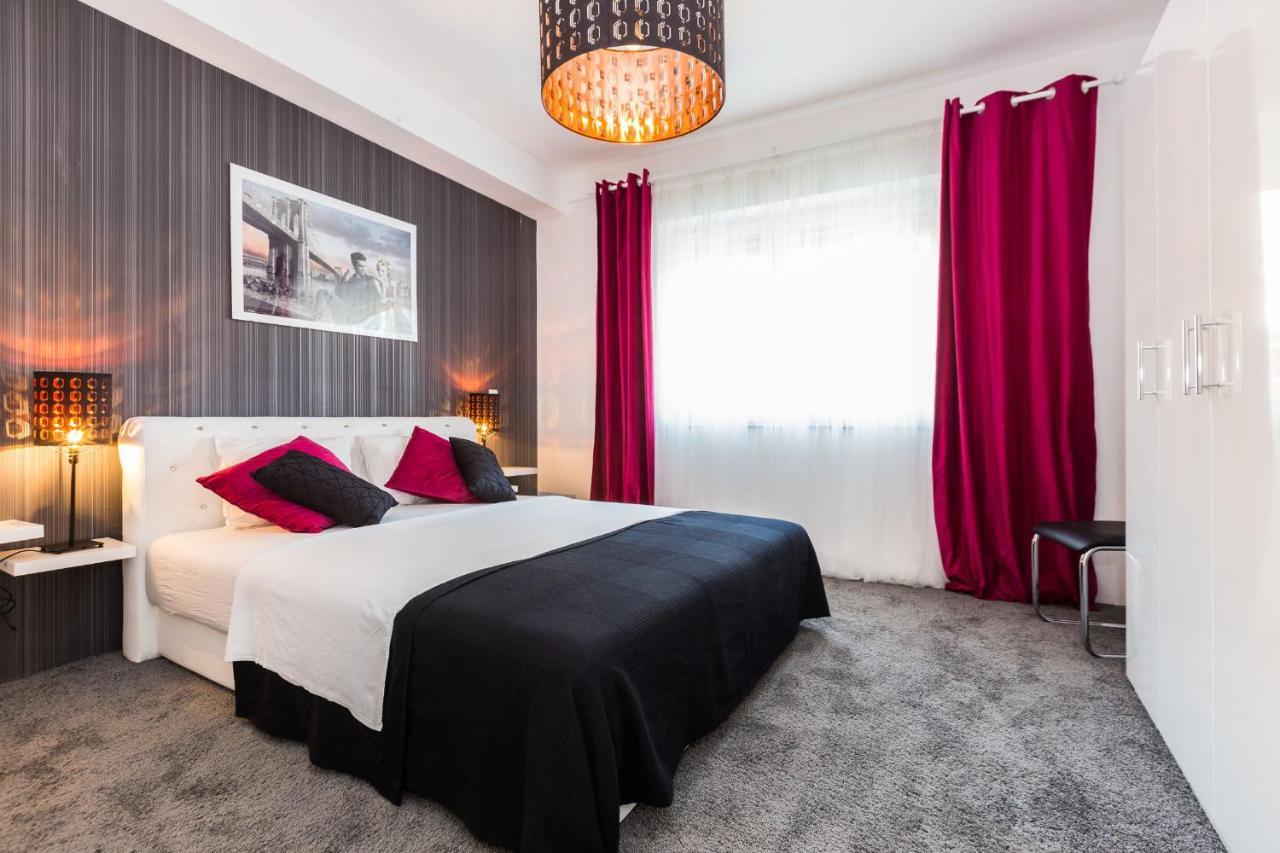 Apartments Elizabeth Biograd Na Moru Bagian luar foto